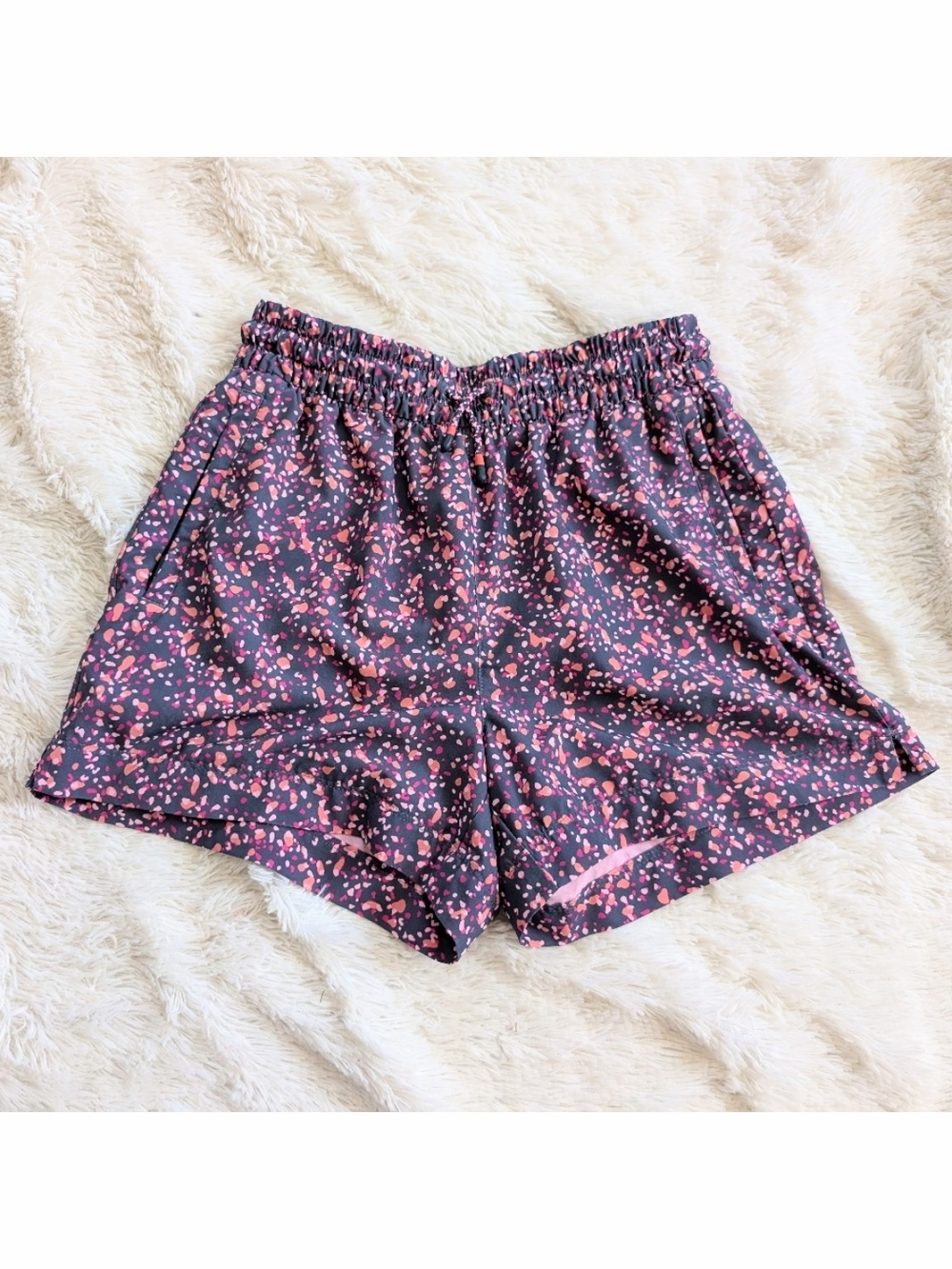 Athleta Girl Athletic Shorts Pink Speckle Pattern With Zipper Pockets Size XL